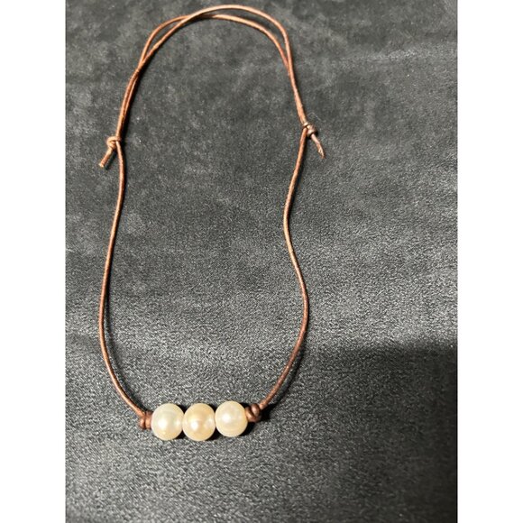 Freshwater Pearl Brown Leather Choker Necklace Adjustable - Picture 2 of 7